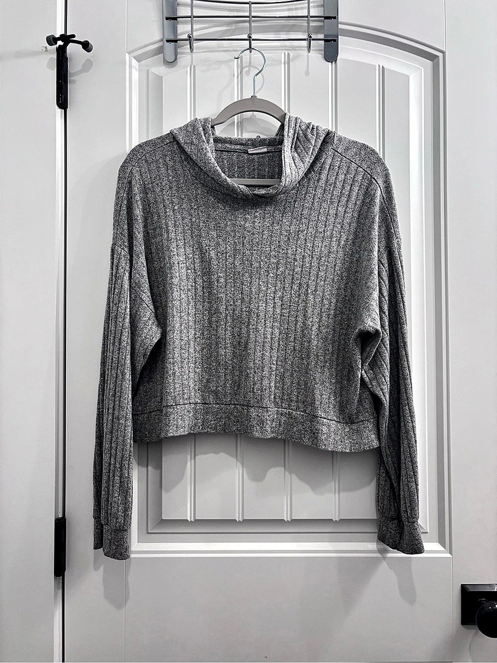 Gap Gray Cowl Neck Sweater Like New